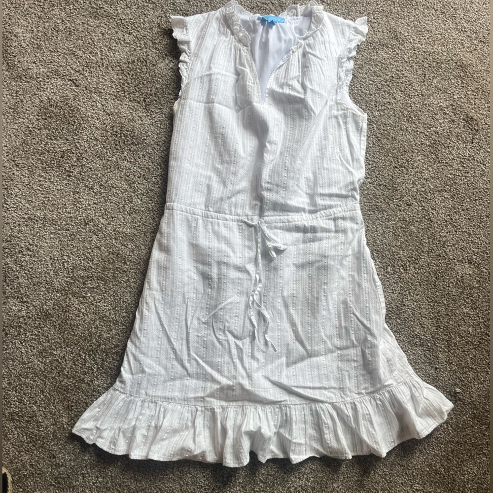 Draper James White Dress with Ruffle Detail Size Small. Drawstring waist.